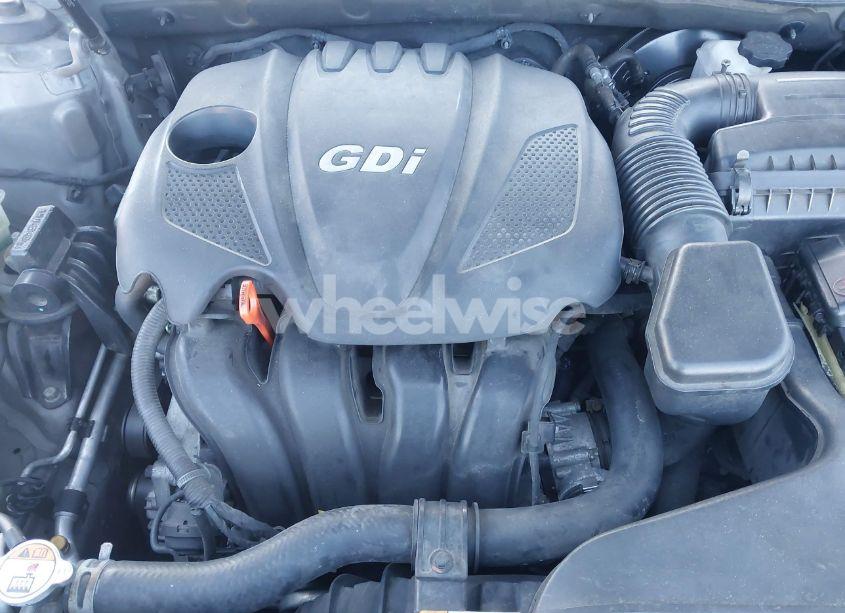 Photo 10 of 2015 Kia Optima LX (VIN 5XXGM4A79FG440294)