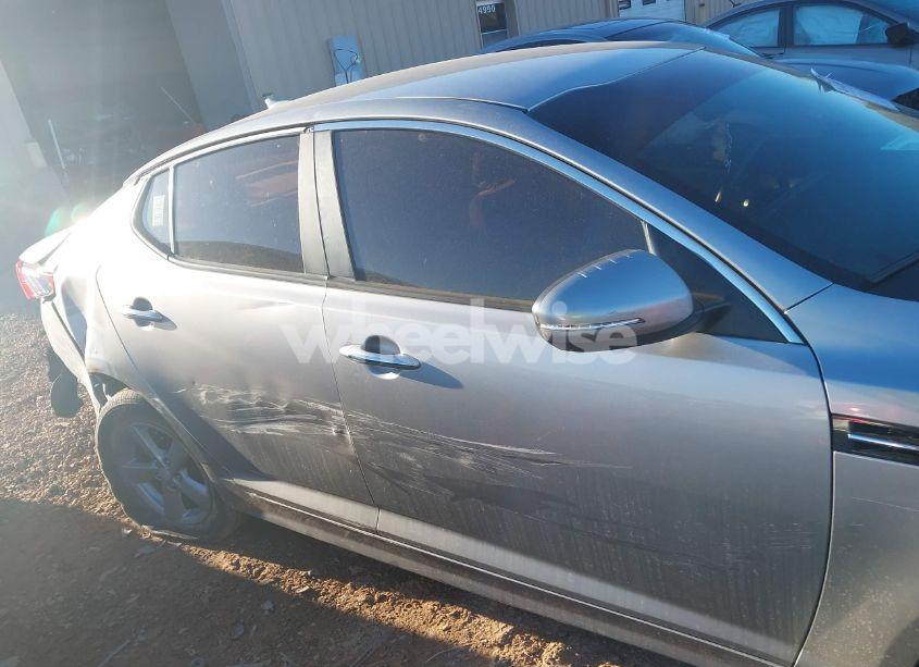 Photo 13 of 2015 Kia Optima LX (VIN 5XXGM4A79FG440294)