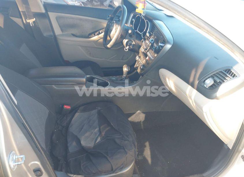 Photo 5 of 2015 Kia Optima LX (VIN 5XXGM4A79FG440294)