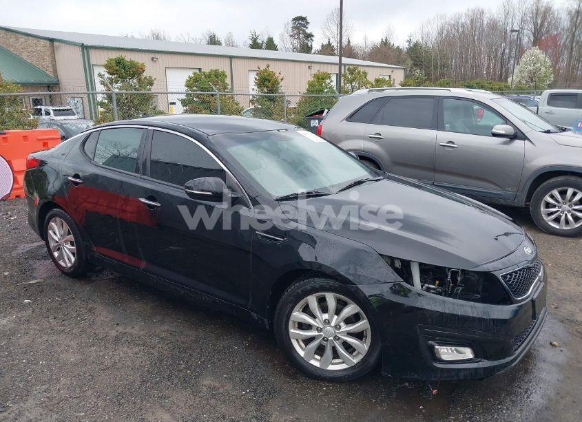 2015 Kia Optima LX (VIN 5XXGM4A79FG442899) main photo