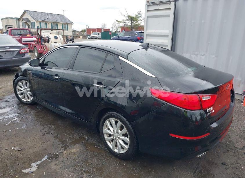 Photo 3 of 2015 Kia Optima LX (VIN 5XXGM4A79FG442899)