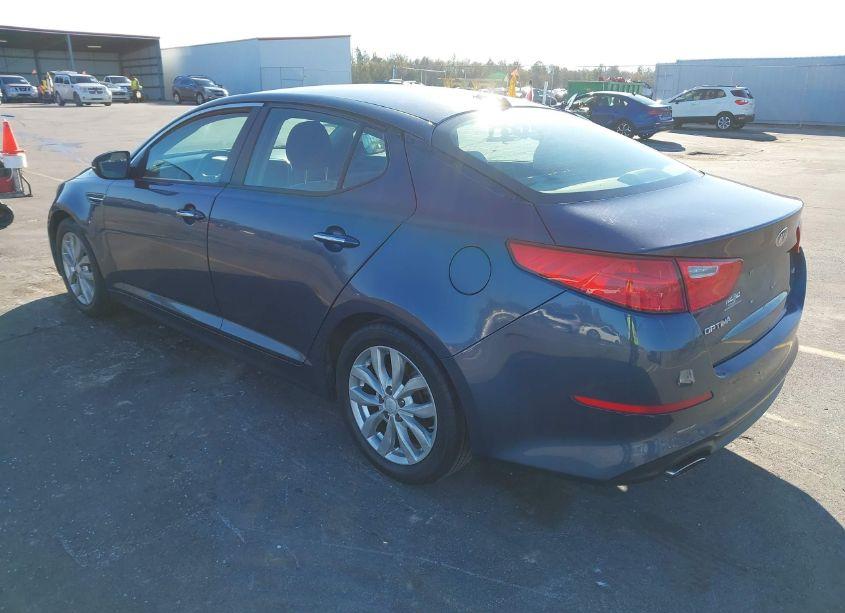 Photo 3 of 2015 Kia Optima LX (VIN 5XXGM4A79FG461226)