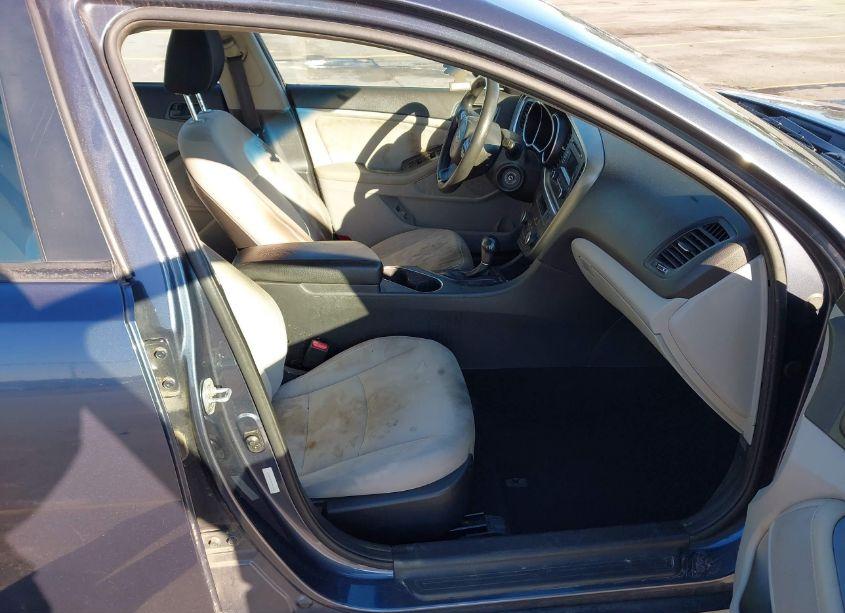 Photo 5 of 2015 Kia Optima LX (VIN 5XXGM4A79FG461226)