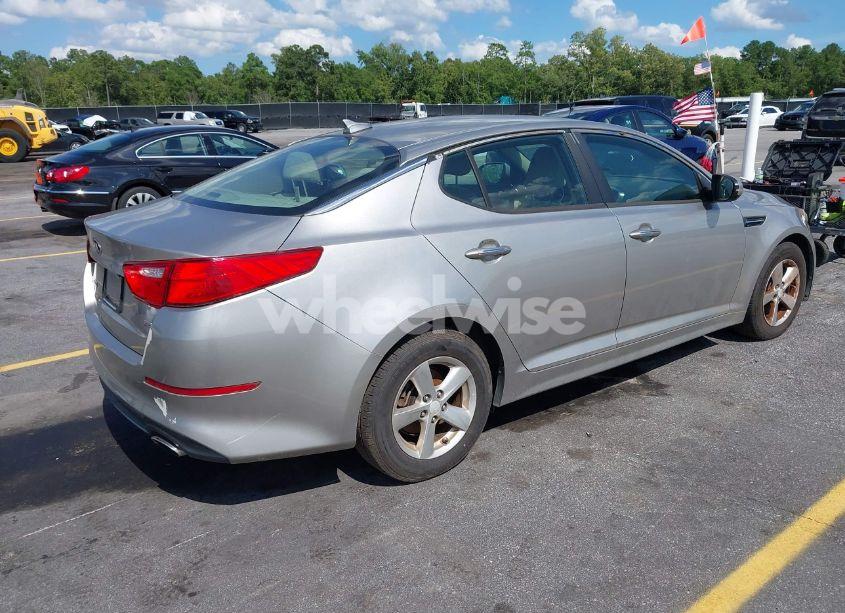 Photo 4 of 2015 Kia Optima LX (VIN 5XXGM4A79FG477619)