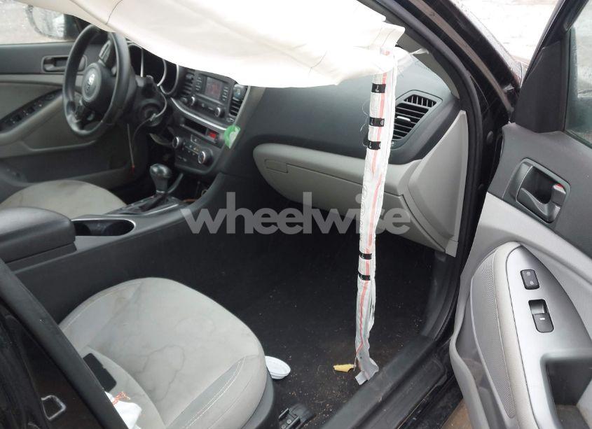 Photo 5 of 2015 Kia Optima LX (VIN 5XXGM4A79FG481217)