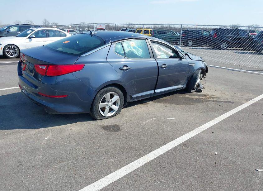 Photo 4 of 2015 Kia Optima LX (VIN 5XXGM4A79FG488507)