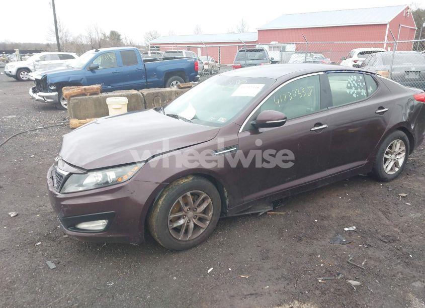 Photo 2 of 2012 Kia Optima LX (VIN 5XXGM4A7XCG005330)