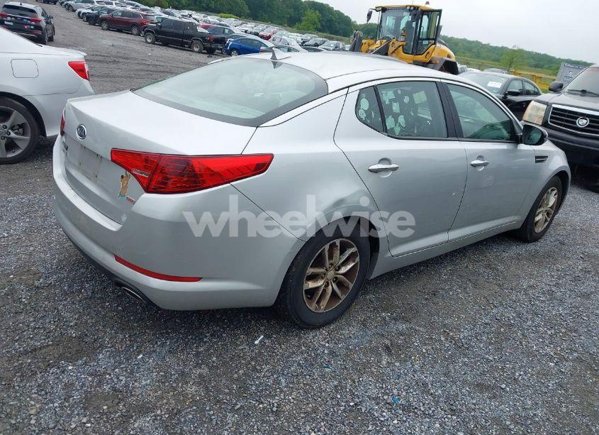 Photo 4 of 2012 Kia Optima LX (VIN 5XXGM4A7XCG008860)