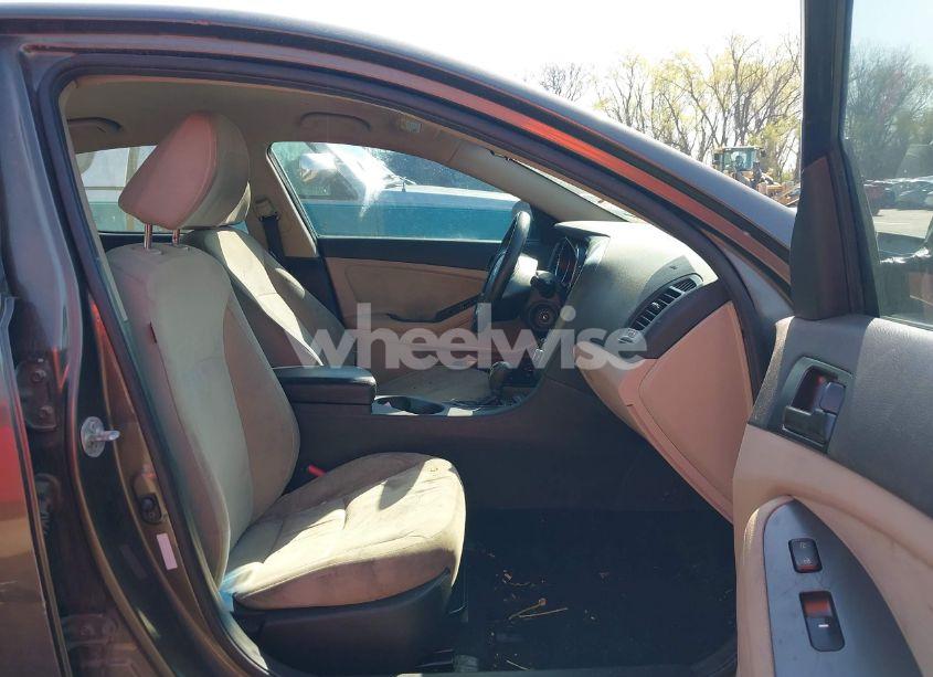 Photo 5 of 2012 Kia Optima LX (VIN 5XXGM4A7XCG020314)