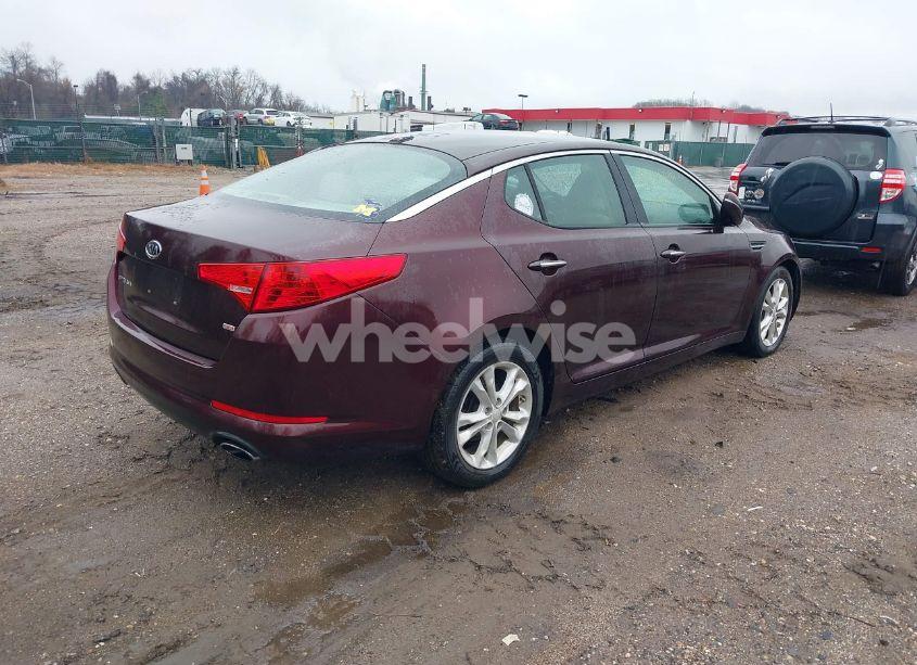 Photo 4 of 2012 Kia Optima LX (VIN 5XXGM4A7XCG047237)