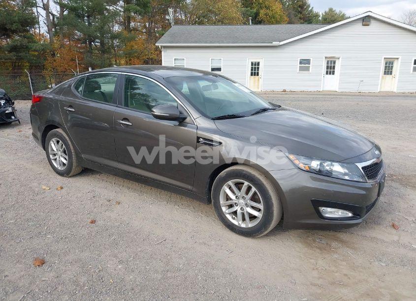 2012 Kia Optima LX (VIN 5XXGM4A7XCG056150) main photo