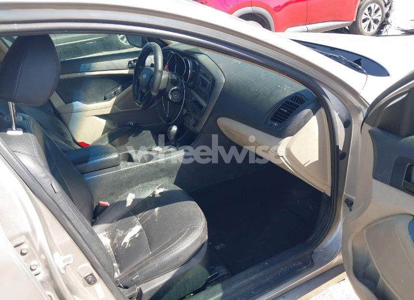 Photo 5 of 2012 Kia Optima LX (VIN 5XXGM4A7XCG057301)