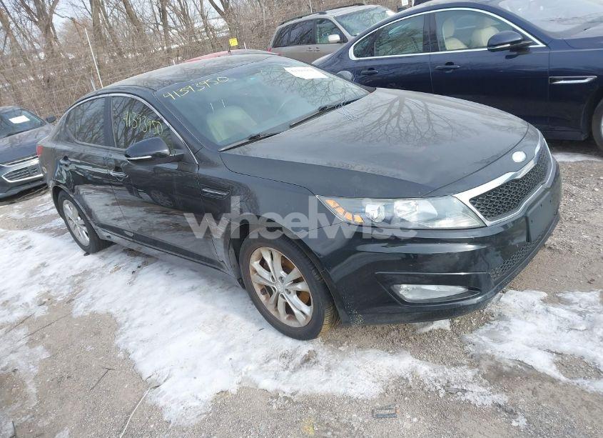 2013 Kia Optima LX (VIN 5XXGM4A7XDG099243) main photo