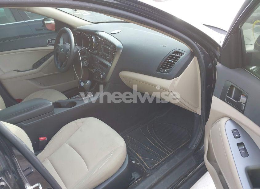 Photo 5 of 2013 Kia Optima LX (VIN 5XXGM4A7XDG099243)