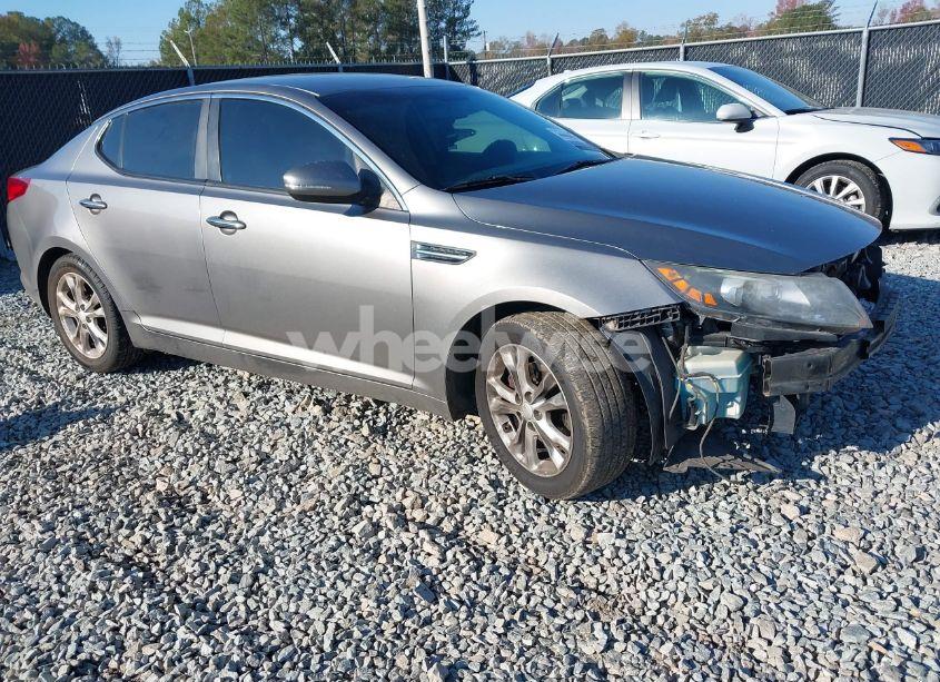 2013 Kia Optima LX (VIN 5XXGM4A7XDG116008) main photo