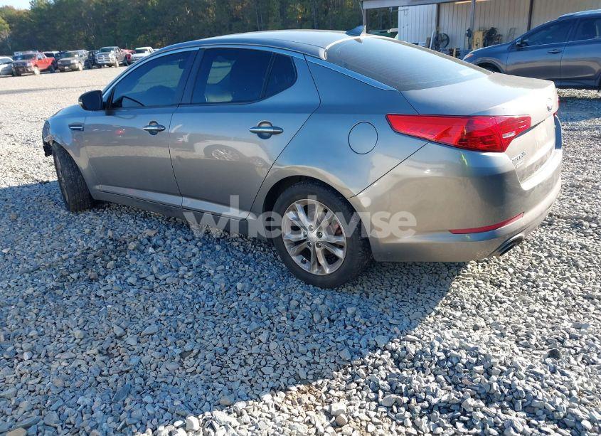 Photo 3 of 2013 Kia Optima LX (VIN 5XXGM4A7XDG116008)