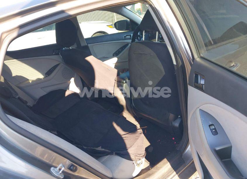 Photo 8 of 2013 Kia Optima LX (VIN 5XXGM4A7XDG116008)