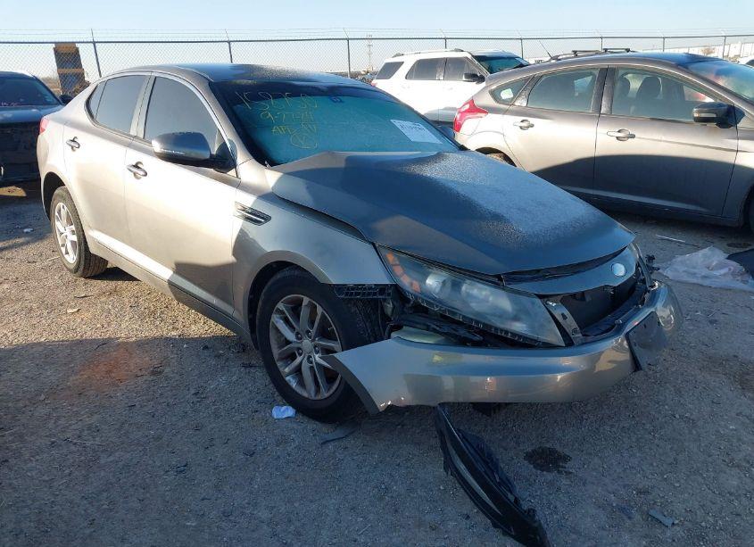 2013 Kia Optima LX (VIN 5XXGM4A7XDG117983) main photo