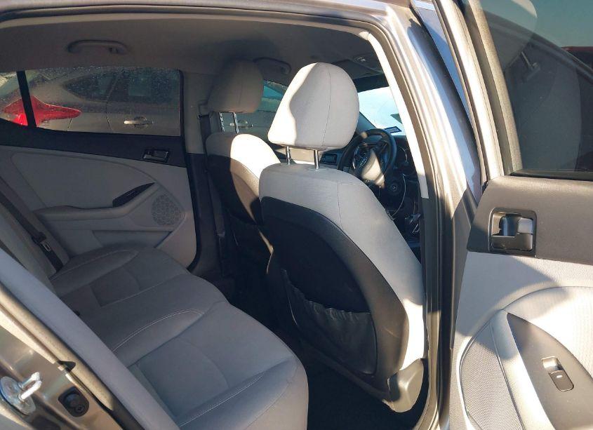 Photo 8 of 2013 Kia Optima LX (VIN 5XXGM4A7XDG117983)