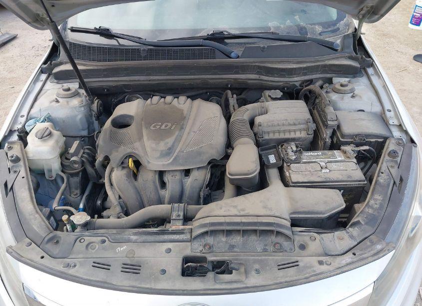 Photo 10 of 2013 Kia Optima LX (VIN 5XXGM4A7XDG122164)