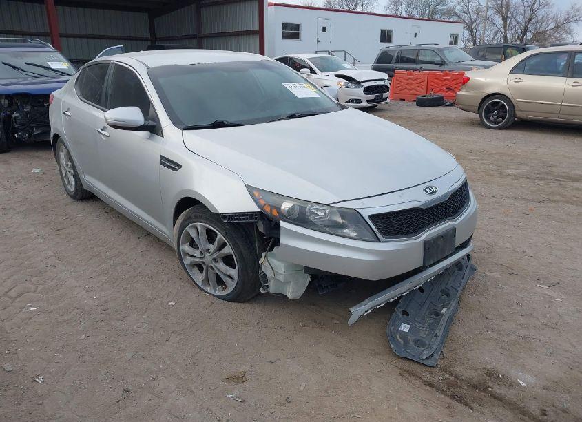 Photo 6 of 2013 Kia Optima LX (VIN 5XXGM4A7XDG122164)