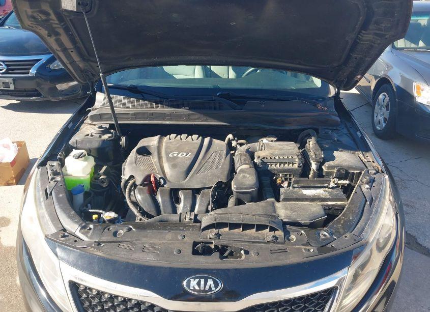 Photo 10 of 2013 Kia Optima LX (VIN 5XXGM4A7XDG132662)