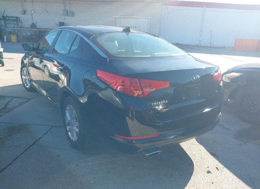 Photo 3 of 2013 Kia Optima LX (VIN 5XXGM4A7XDG132662)