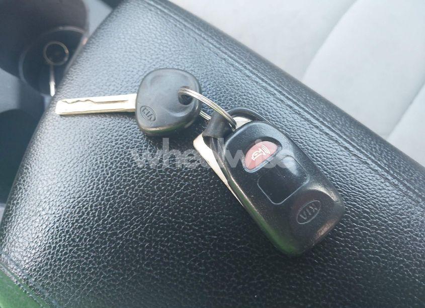 Photo 11 of 2013 Kia Optima LX (VIN 5XXGM4A7XDG143855)