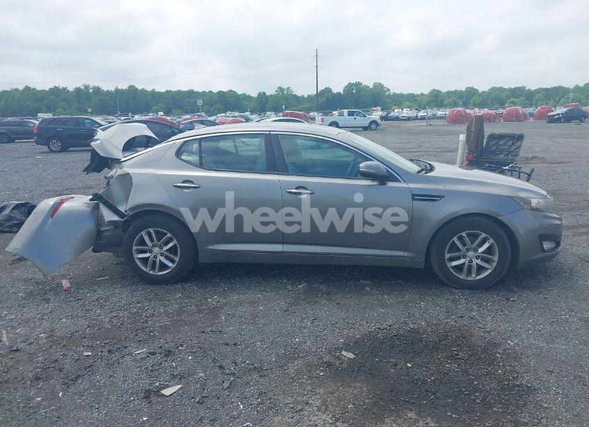 Photo 13 of 2013 Kia Optima LX (VIN 5XXGM4A7XDG143855)