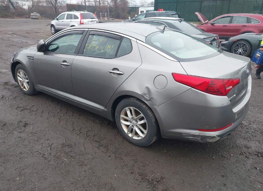 Photo 3 of 2013 Kia Optima LX (VIN 5XXGM4A7XDG187922)