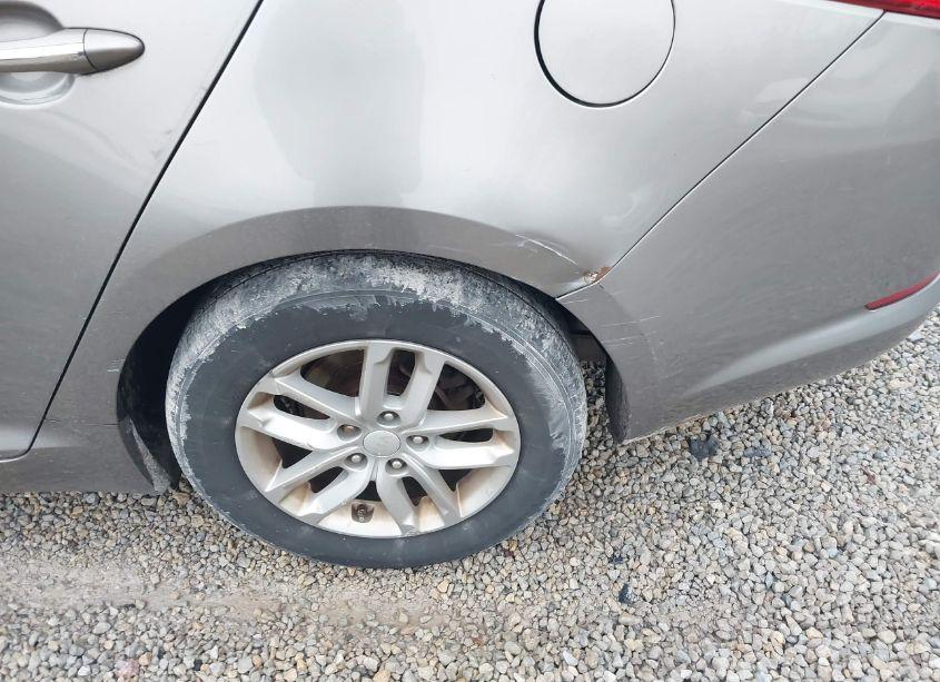 Photo 6 of 2013 Kia Optima LX (VIN 5XXGM4A7XDG220191)