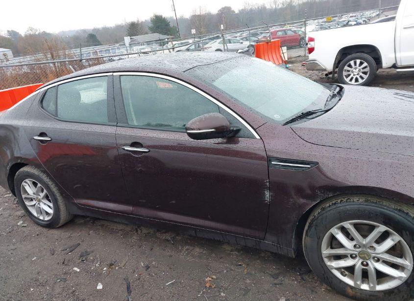 Photo 14 of 2013 Kia Optima LX (VIN 5XXGM4A7XDG253188)