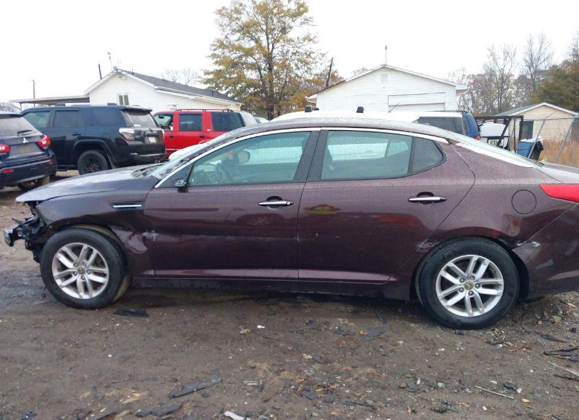Photo 15 of 2013 Kia Optima LX (VIN 5XXGM4A7XDG253188)