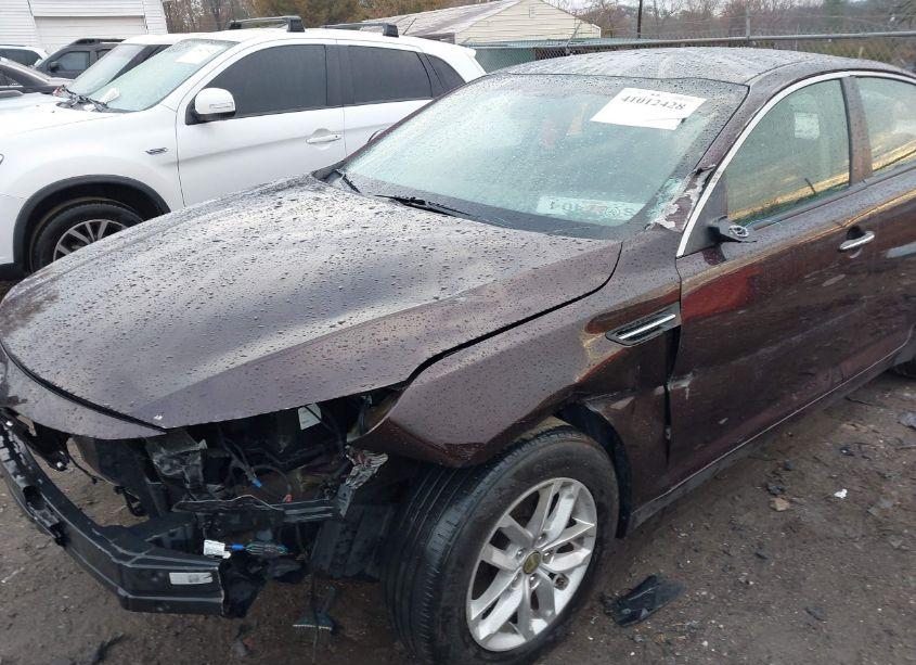 Photo 6 of 2013 Kia Optima LX (VIN 5XXGM4A7XDG253188)