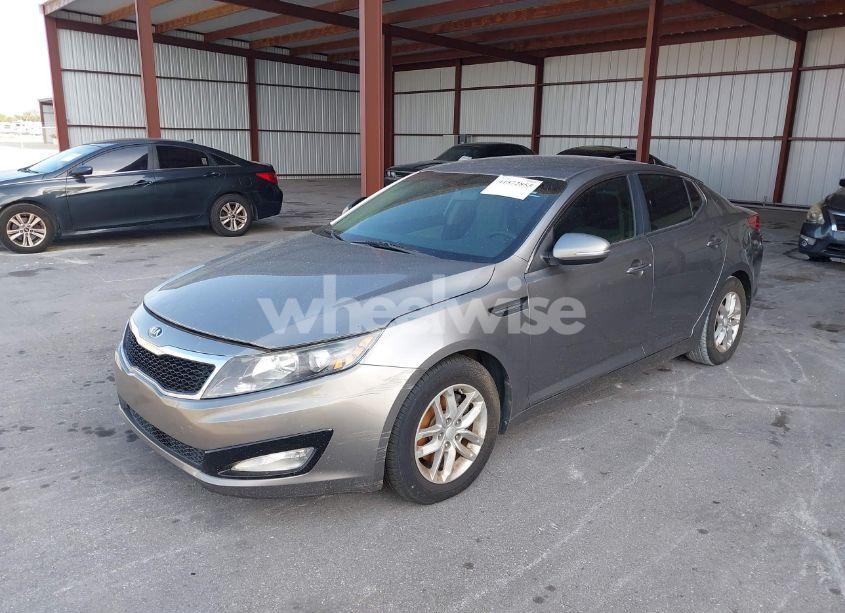 Photo 2 of 2013 Kia Optima LX (VIN 5XXGM4A7XDG257466)