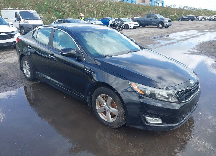 2014 Kia Optima LX (VIN 5XXGM4A7XEG275516) main photo