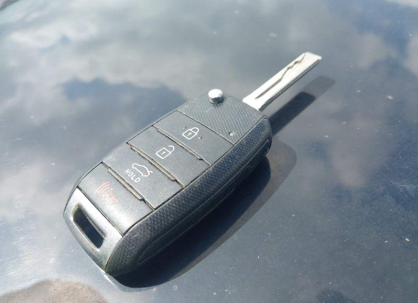 Photo 11 of 2014 Kia Optima LX (VIN 5XXGM4A7XEG275516)