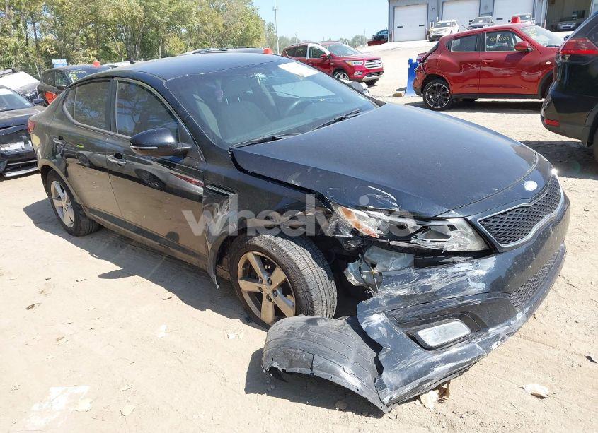 2014 Kia Optima LX (VIN 5XXGM4A7XEG277878) main photo