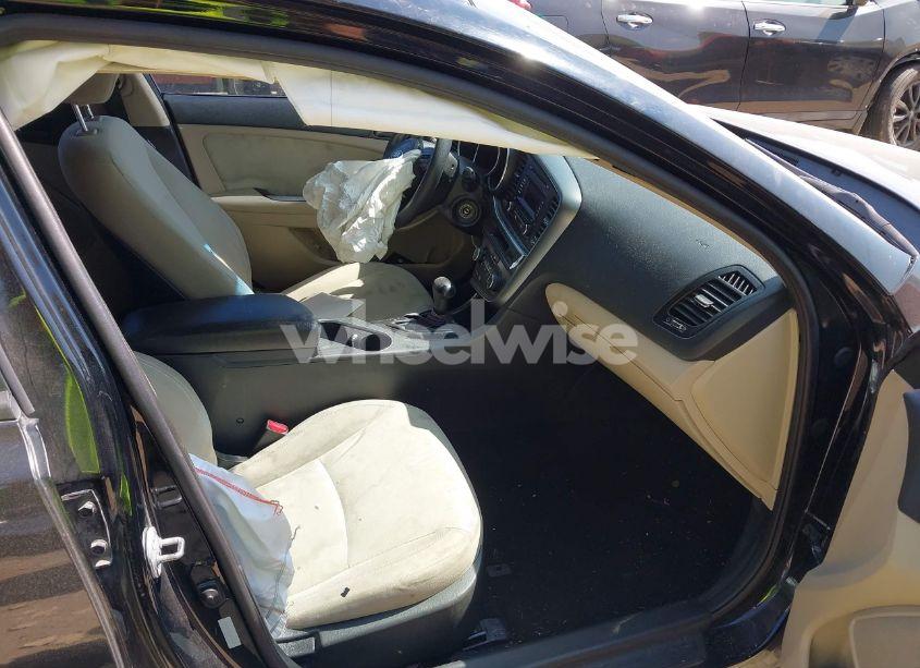 Photo 5 of 2014 Kia Optima LX (VIN 5XXGM4A7XEG277878)