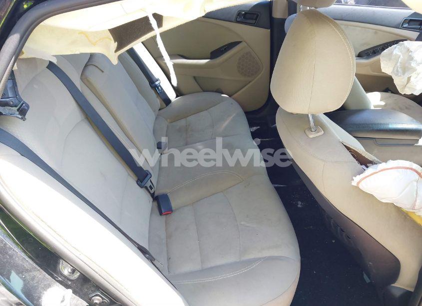 Photo 8 of 2014 Kia Optima LX (VIN 5XXGM4A7XEG277878)