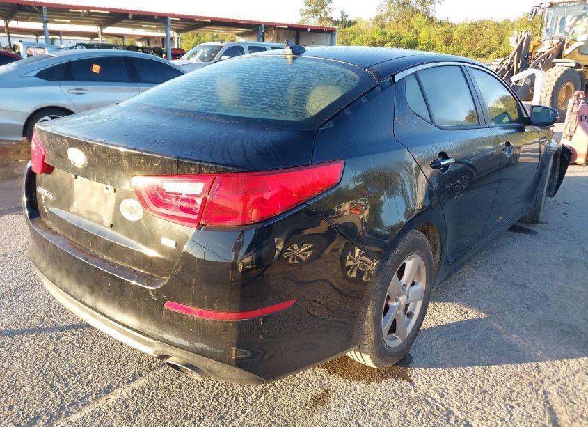 Photo 4 of 2014 Kia Optima LX (VIN 5XXGM4A7XEG280148)