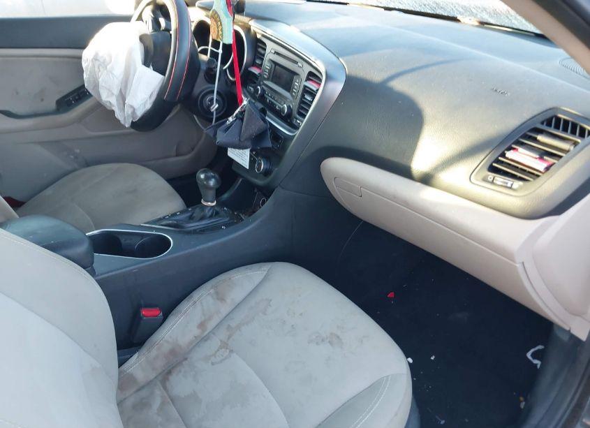 Photo 5 of 2014 Kia Optima LX (VIN 5XXGM4A7XEG280148)