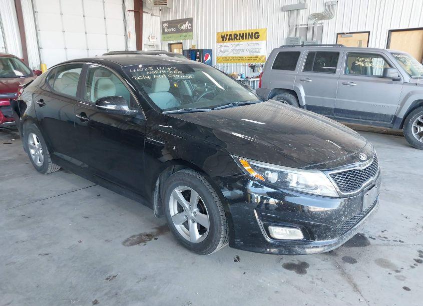 2014 Kia Optima LX (VIN 5XXGM4A7XEG284877) main photo