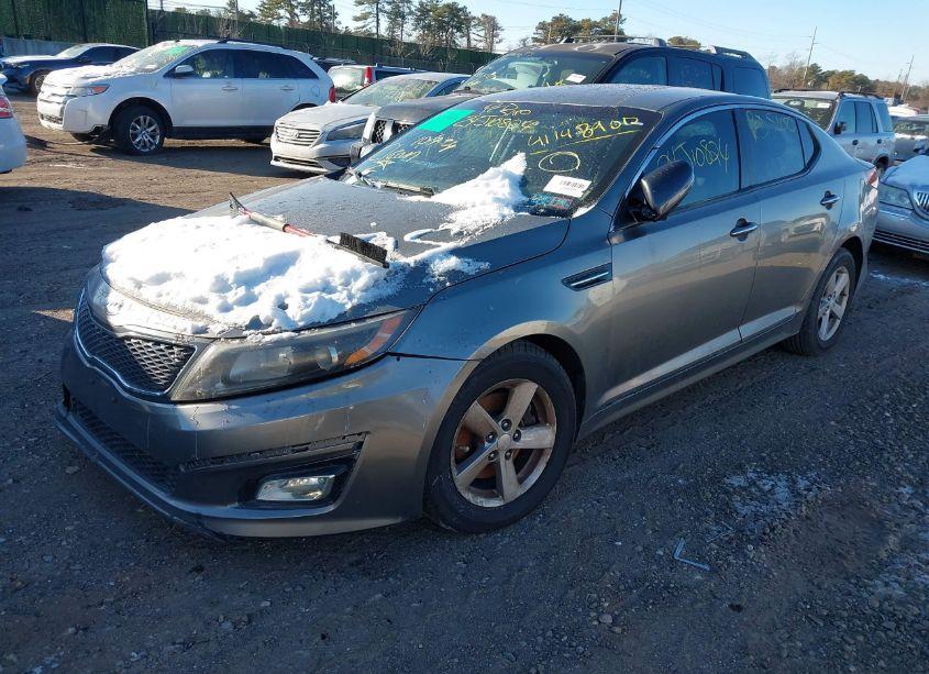 Photo 2 of 2014 Kia Optima LX (VIN 5XXGM4A7XEG290727)