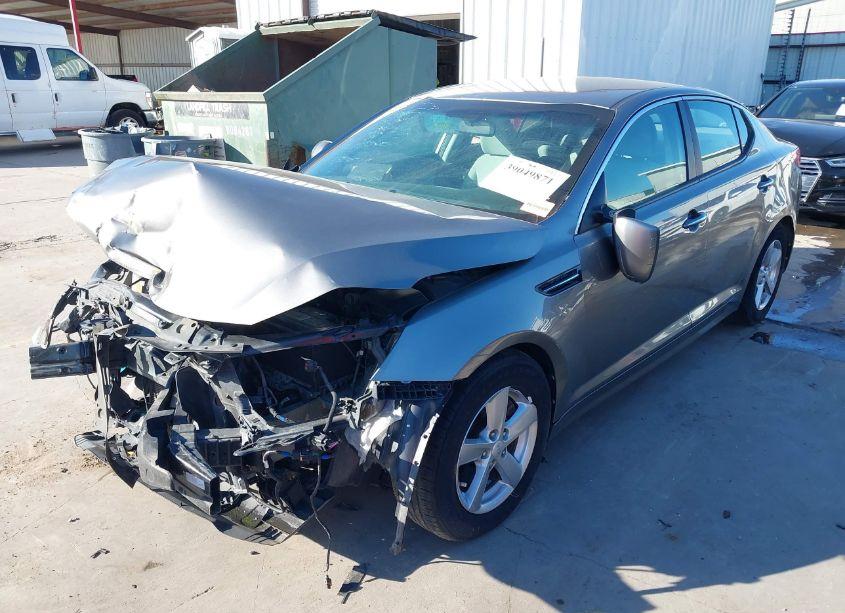 Photo 2 of 2014 Kia Optima LX (VIN 5XXGM4A7XEG294034)