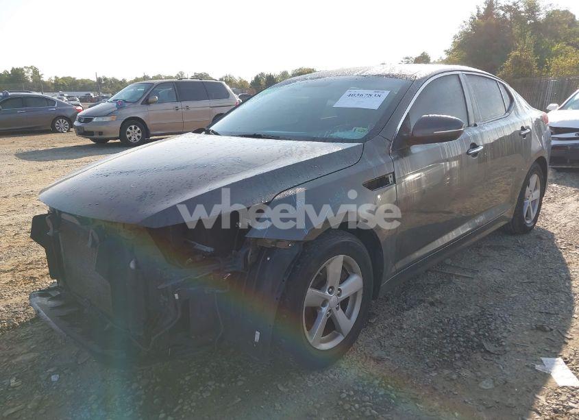 Photo 2 of 2014 Kia Optima LX (VIN 5XXGM4A7XEG294597)