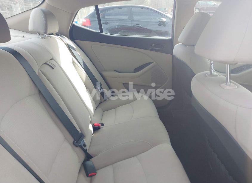 Photo 8 of 2014 Kia Optima LX (VIN 5XXGM4A7XEG299833)