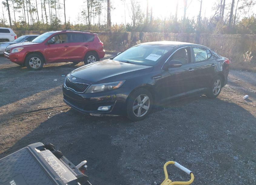 Photo 2 of 2014 Kia Optima LX (VIN 5XXGM4A7XEG310328)
