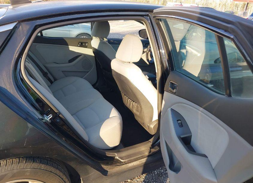 Photo 8 of 2014 Kia Optima LX (VIN 5XXGM4A7XEG310328)