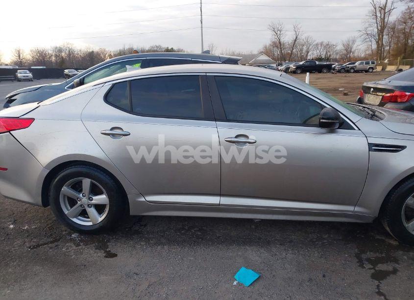 Photo 13 of 2014 Kia Optima LX (VIN 5XXGM4A7XEG317425)